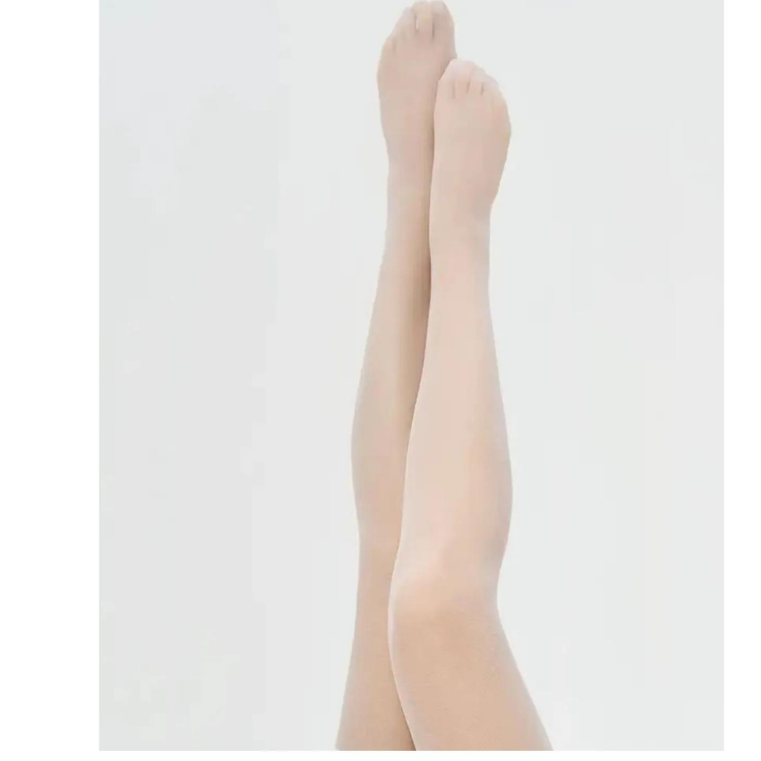 Kadın Beyaz Düz Jartiyer Çorabı